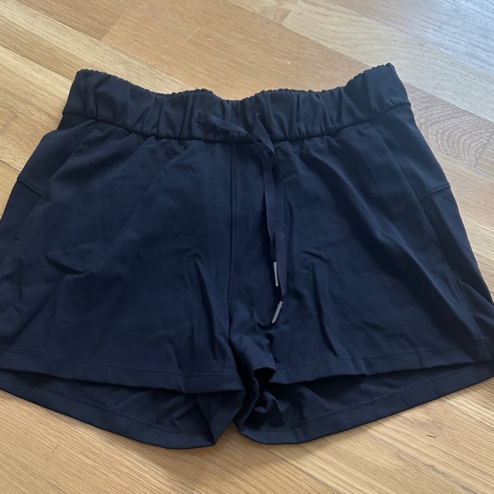 LULULEMON Women's Black Drawstring Shorts